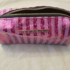 Victoria's Secret cosmetic bag💎💎💎